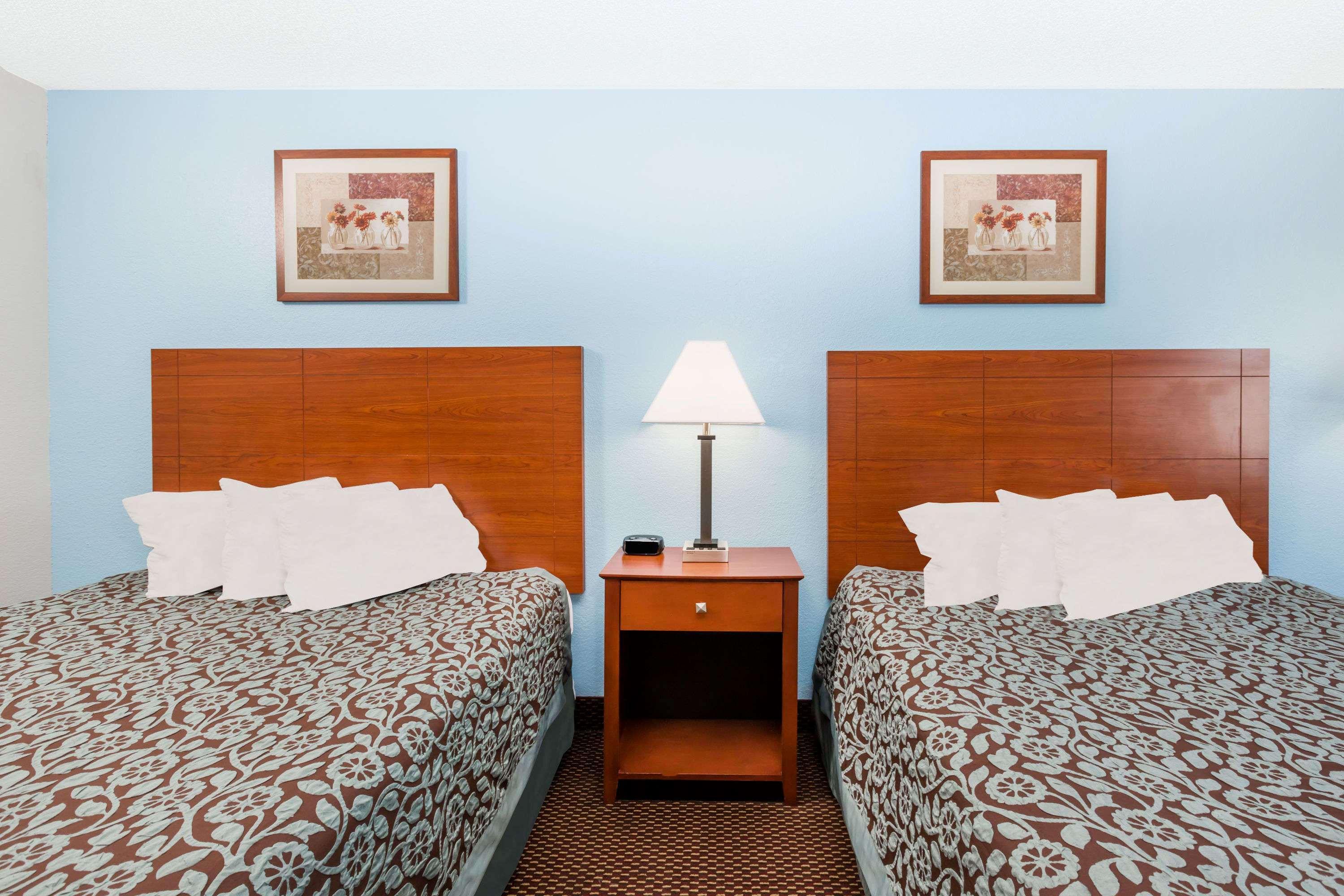 Days Inn By Wyndham Ankeny - Des Moines Eksteriør billede