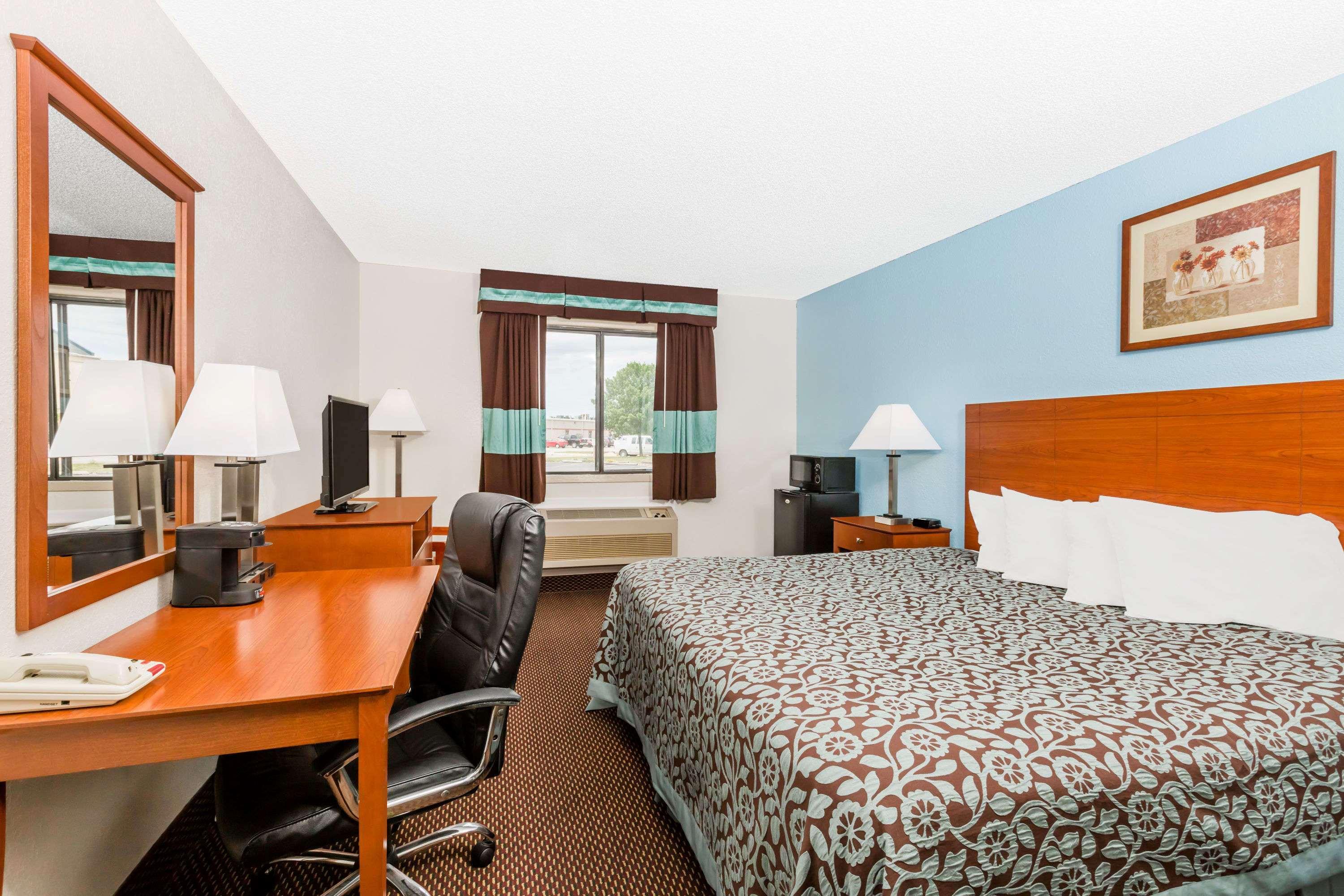Days Inn By Wyndham Ankeny - Des Moines Eksteriør billede