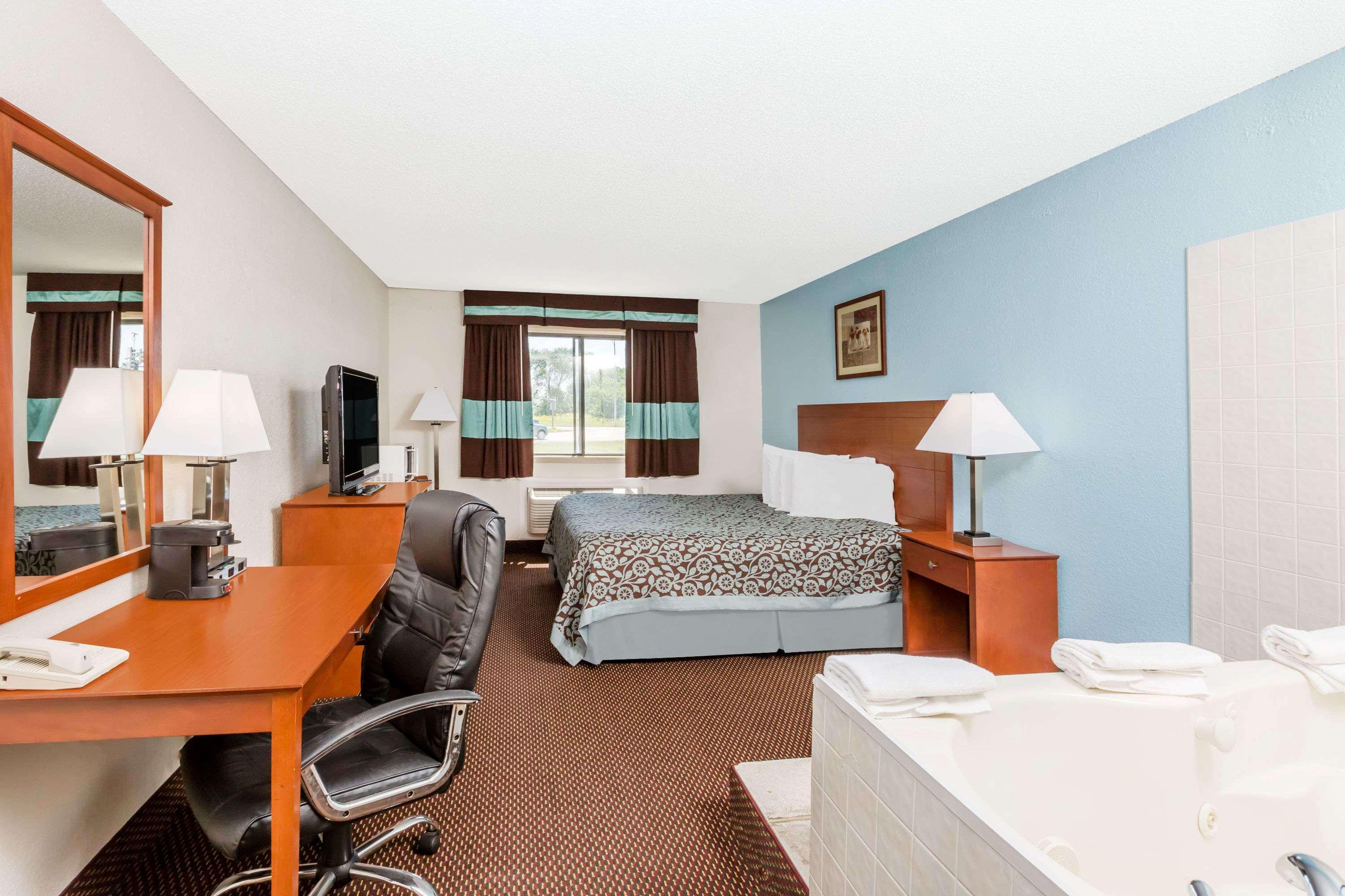 Days Inn By Wyndham Ankeny - Des Moines Eksteriør billede
