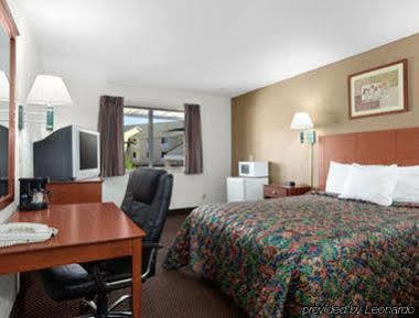 Days Inn By Wyndham Ankeny - Des Moines Eksteriør billede